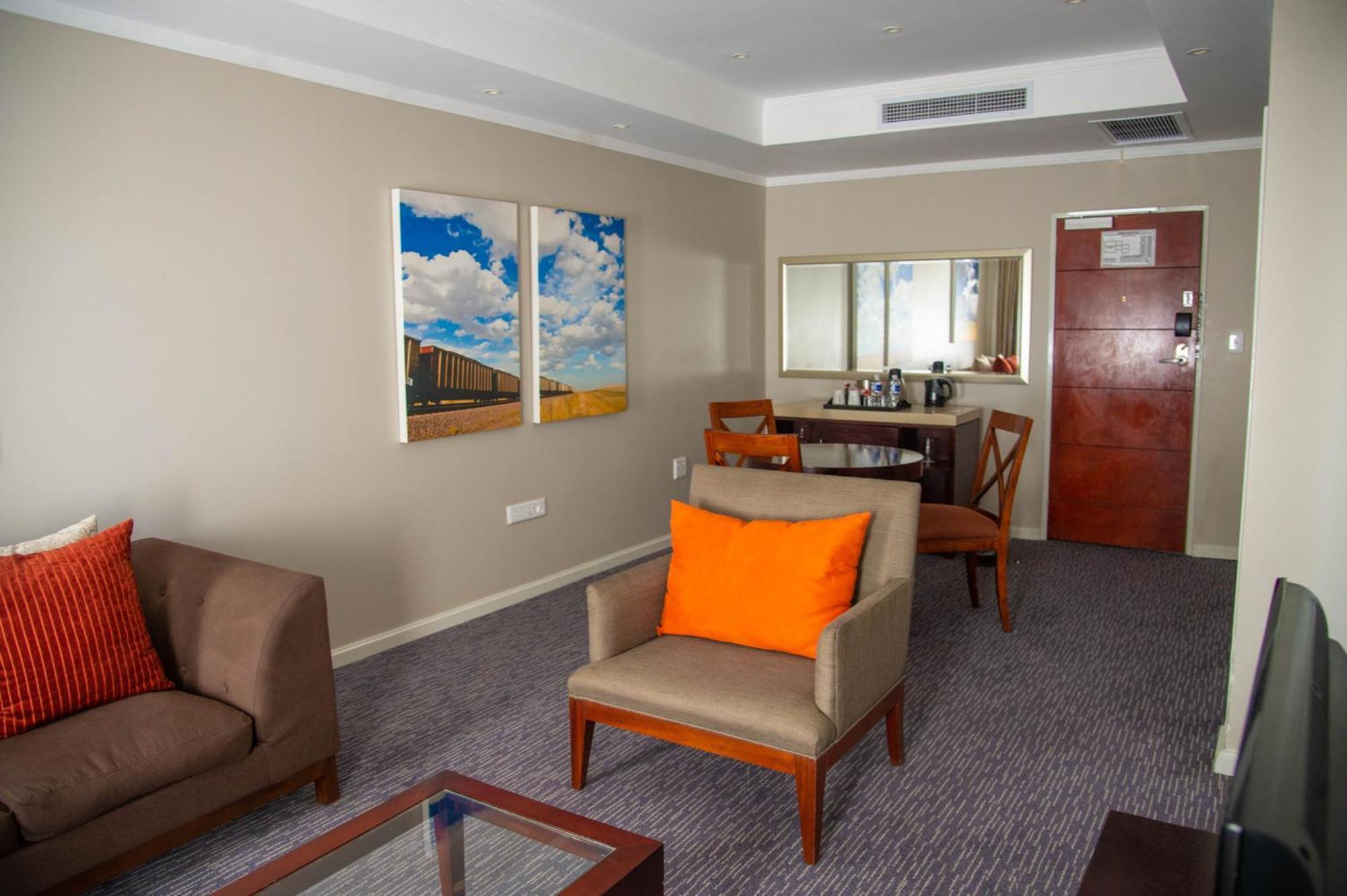 Cresta Mahalapye Hotel Esterno foto